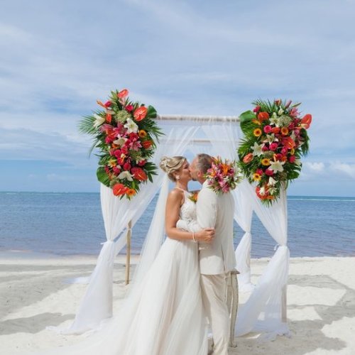 punta-cana-beach-wedding-17